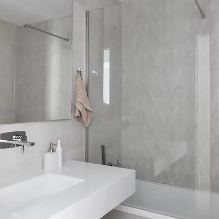 Grand Hideout, Artola Homes מארבלה